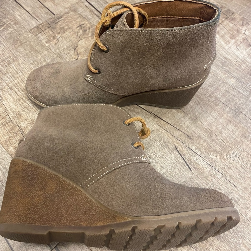 Sperry wedges